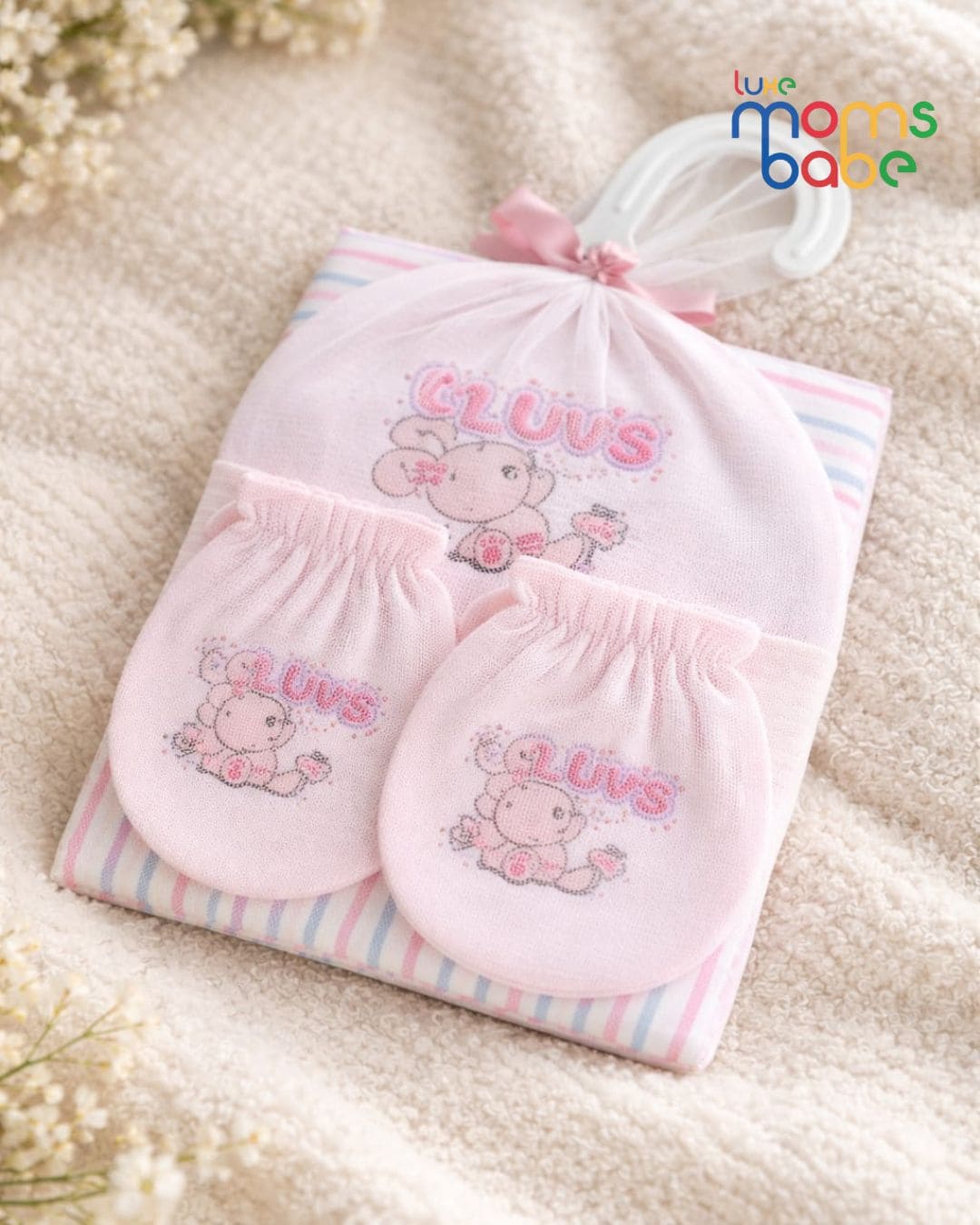 baby cap, booties & mittens set luxe moms babe